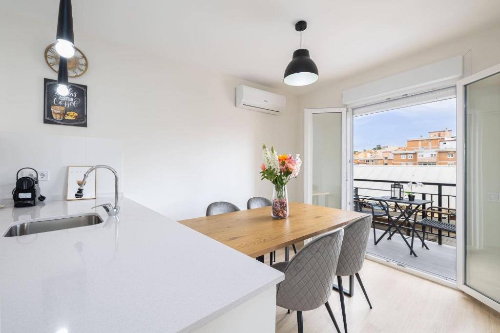 Renovated flat Terrace 2 bedrooms 2 bathrooms - 2