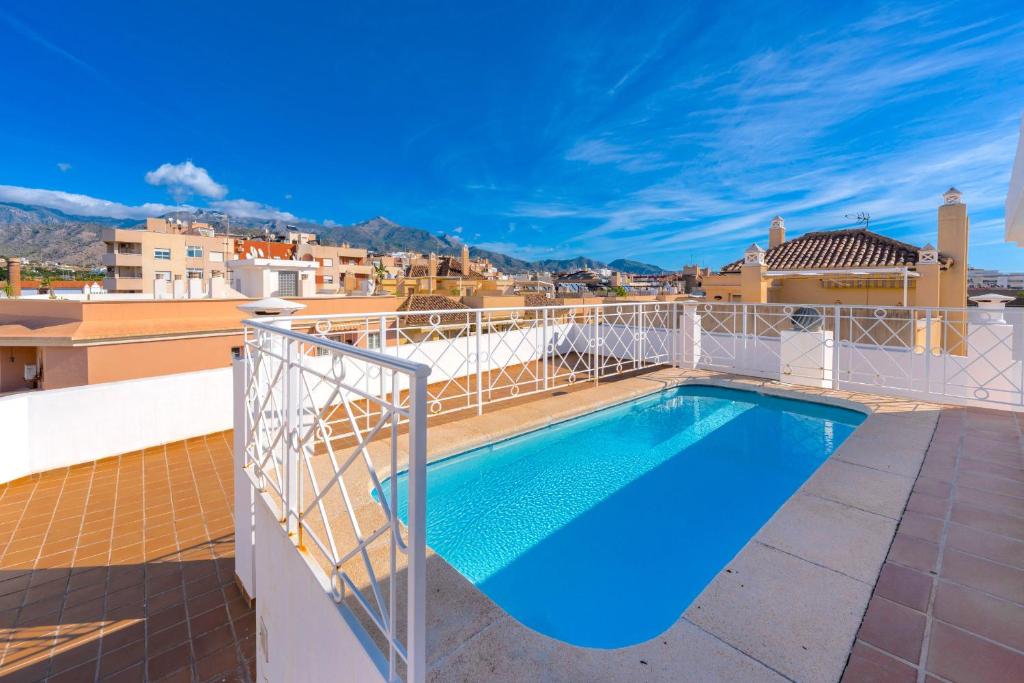Torrecilla Urban Beach - Modern Apartment with Rooftop Pool - 1