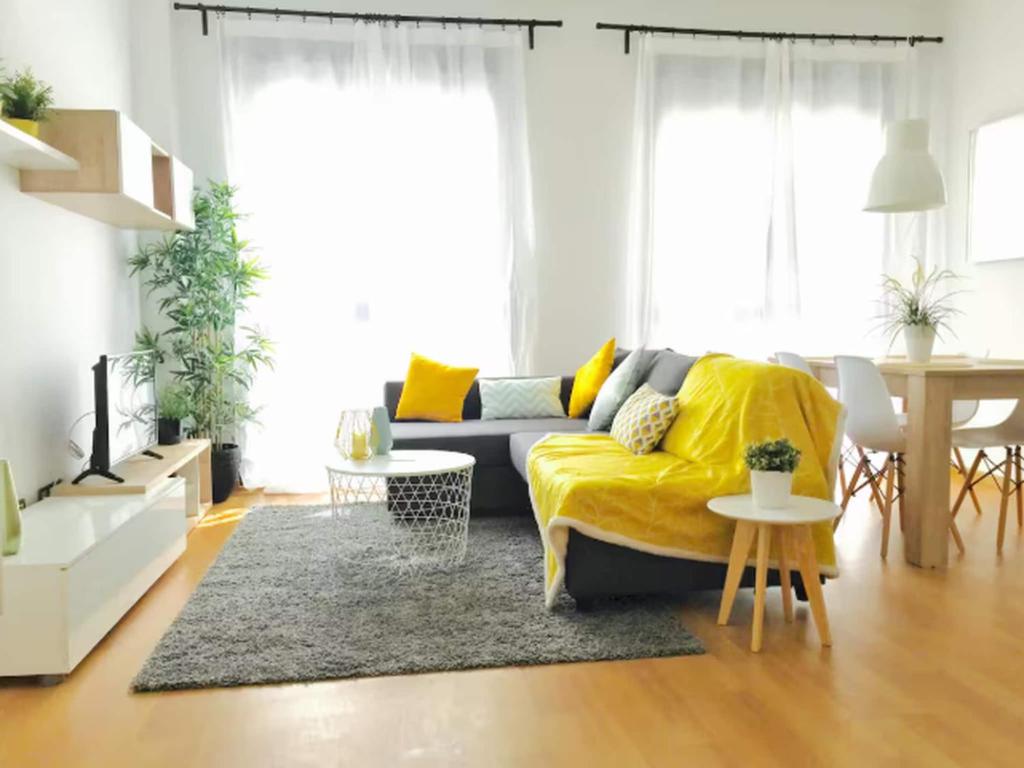 Malaga Refino Apartment with Rooftop Pool - 2