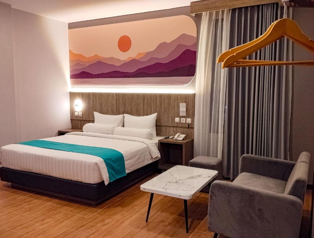 Front One Luxe Hotel Solo from $14 - Book Now