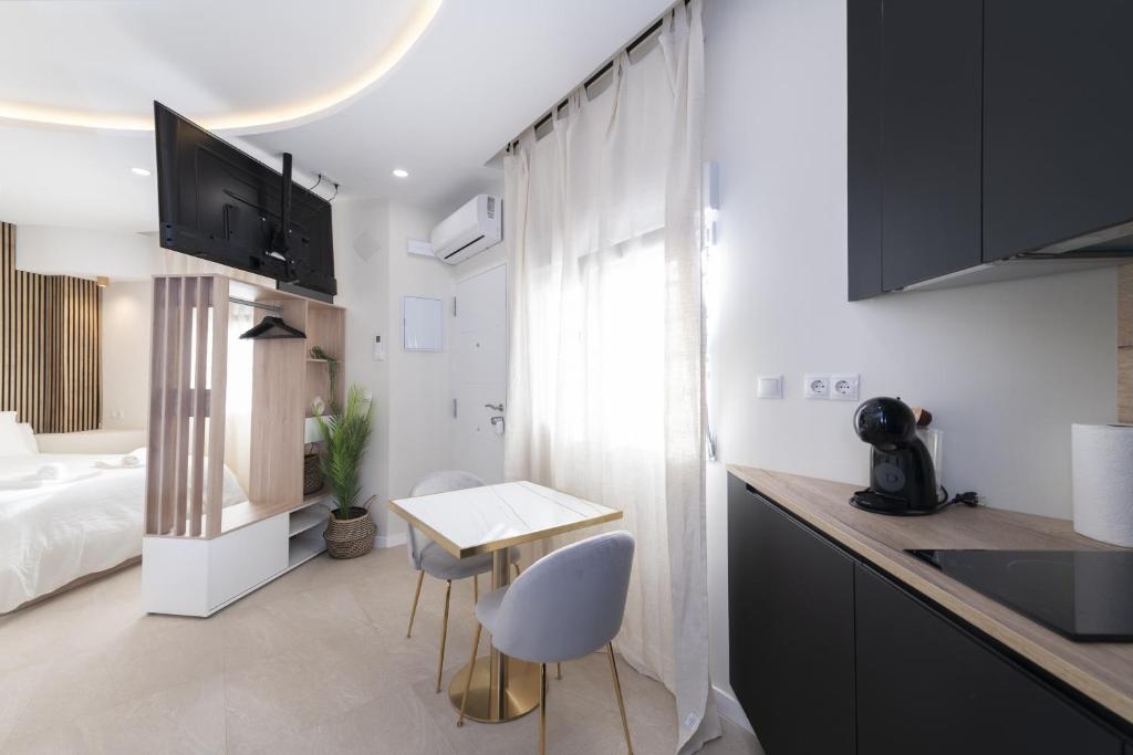 Málaga BOUTIQUE Luxury Jacuzzi - by N&N LUXE PROPERTIES - 2