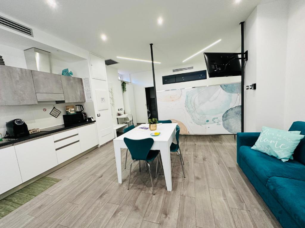 San Saba Street Apartment 52 - 5
