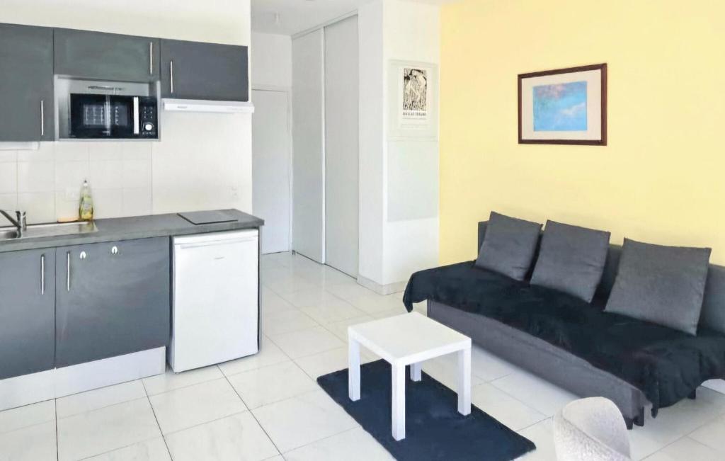 Beautiful Apartment In Dunkerque With Wifi - 5