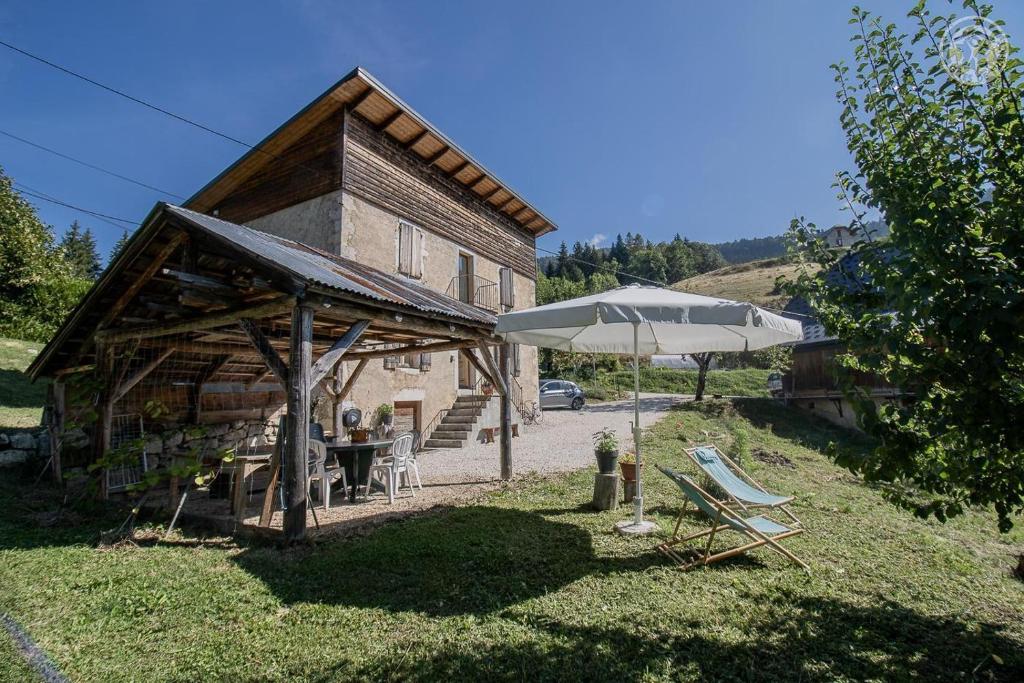 Au milieu des Alpages - 2
