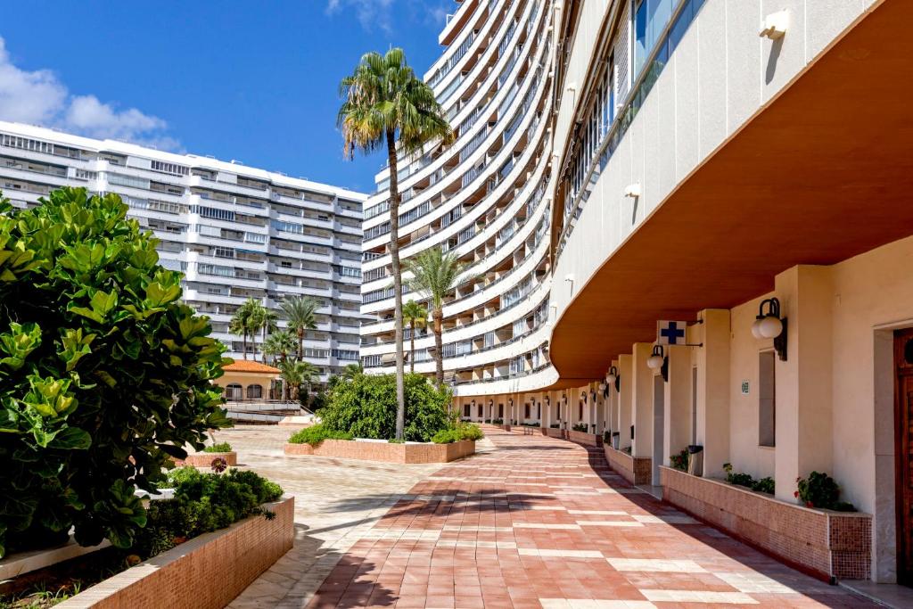 Florazar 2 Pool & Private Balcony - 5