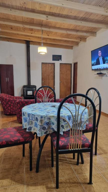 Luminosa y amplia casa en Añelo - 3