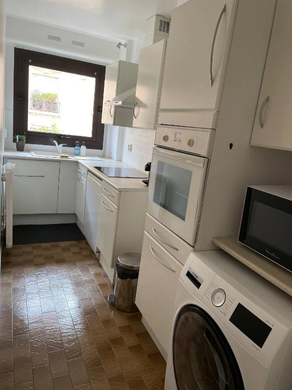 Typical French Appt for 4 near Eiffel tower - 3