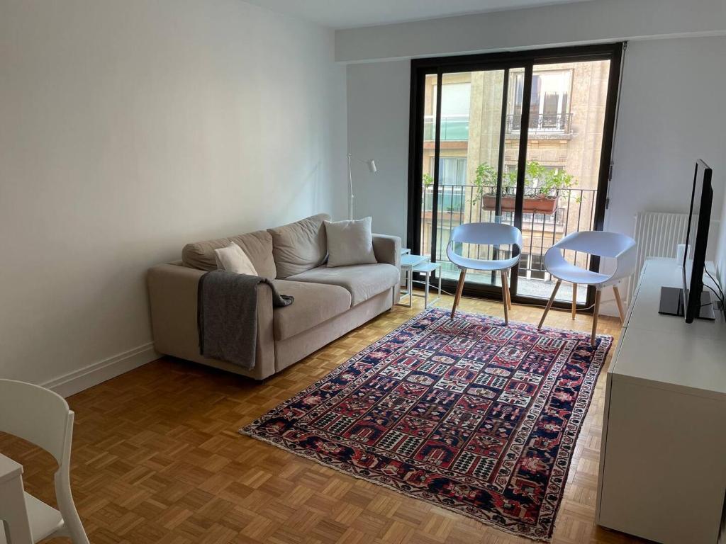 Typical French Appt for 4 near Eiffel tower - 2