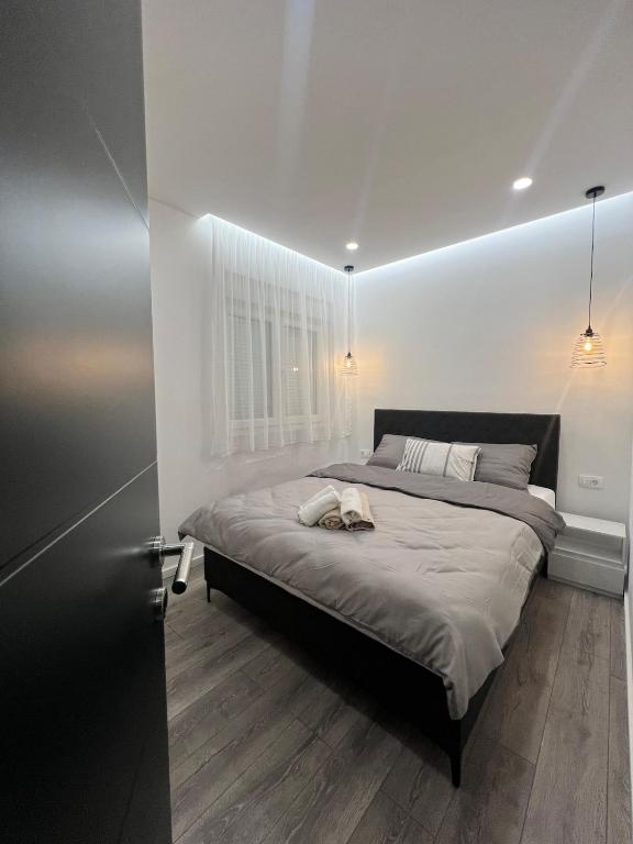 Millie Apartment - Cozy Stay with Parking - 4