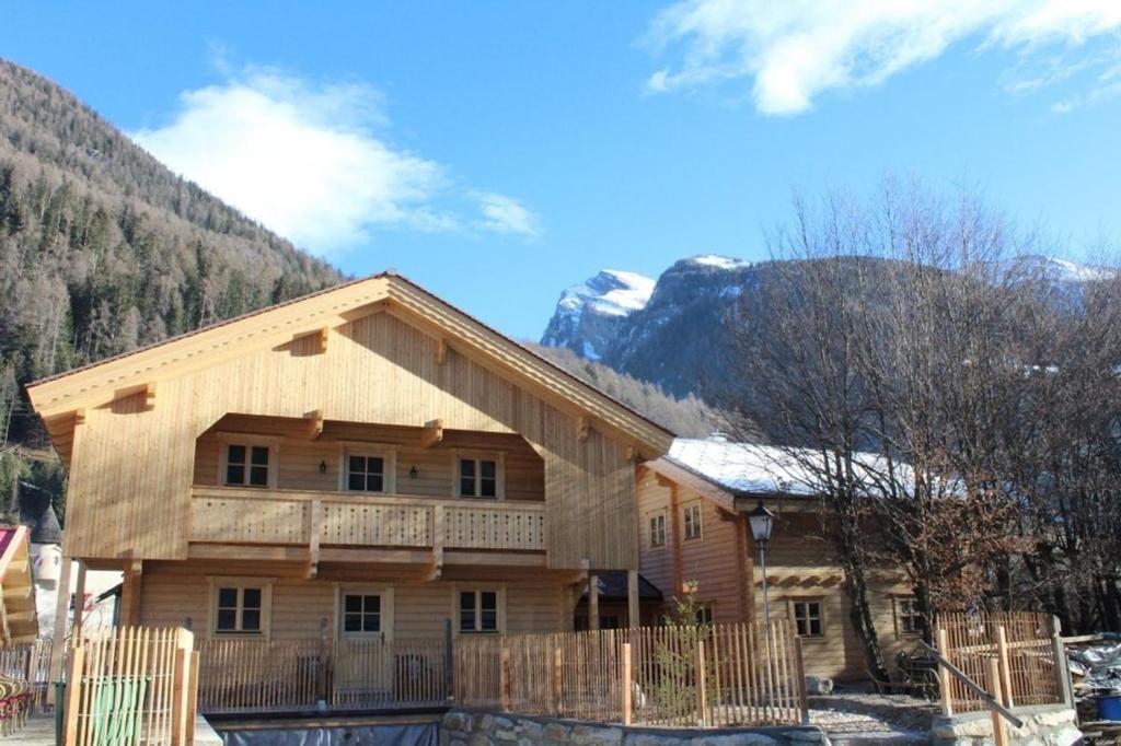 Schlosswirt Chalet II - 2