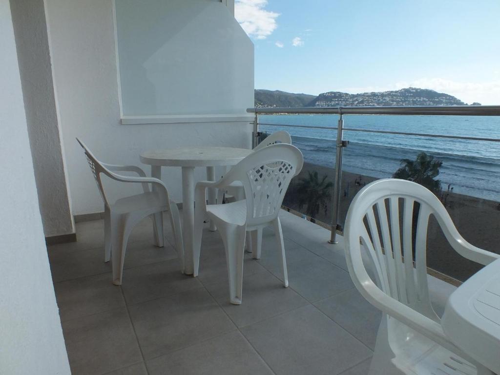 Apartamento frente al mar para 6 con parking en Rosas - ES-204-80 - 3