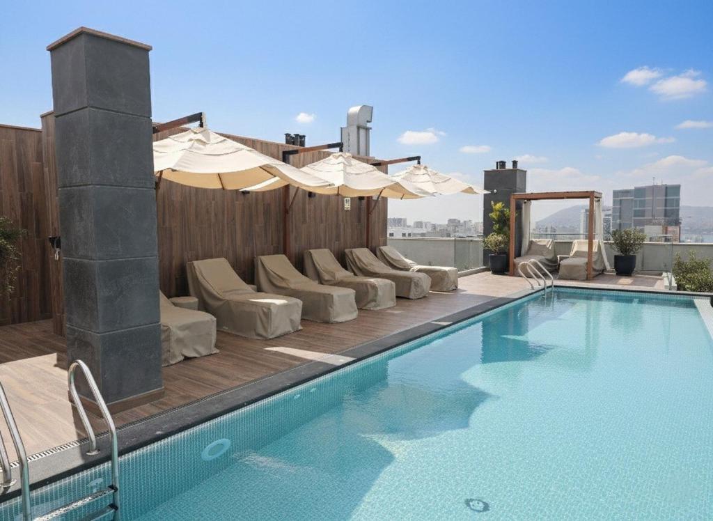 Apartment suite in the heart of Miraflores! walk to Kennedy - 3