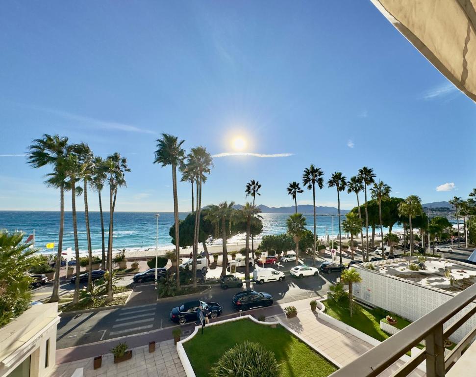 Luxueux 100m2 Croisette 5 étoiles - Vue mer Terrasse & Jacuzzi - Accès direct plage Miramar - 2