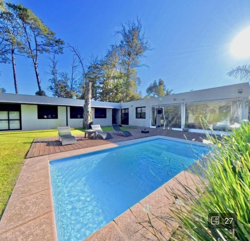 Descanso y placer en el este, parque y piscina climatizada - 4