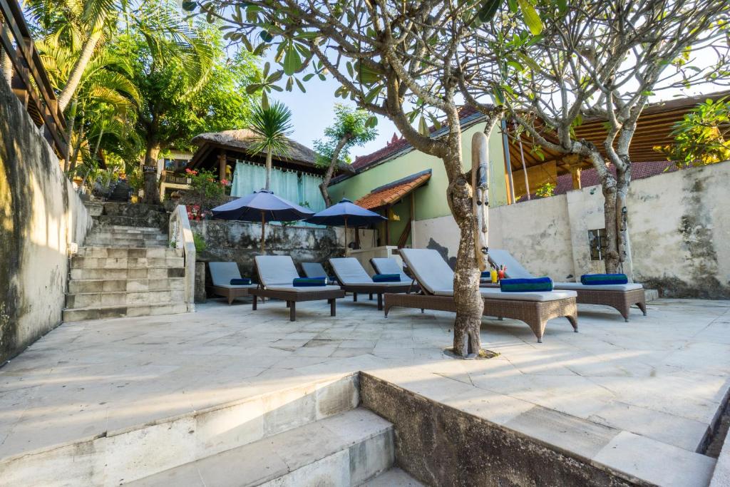 Ware Ware Surf Bungalow Lembongan photo
