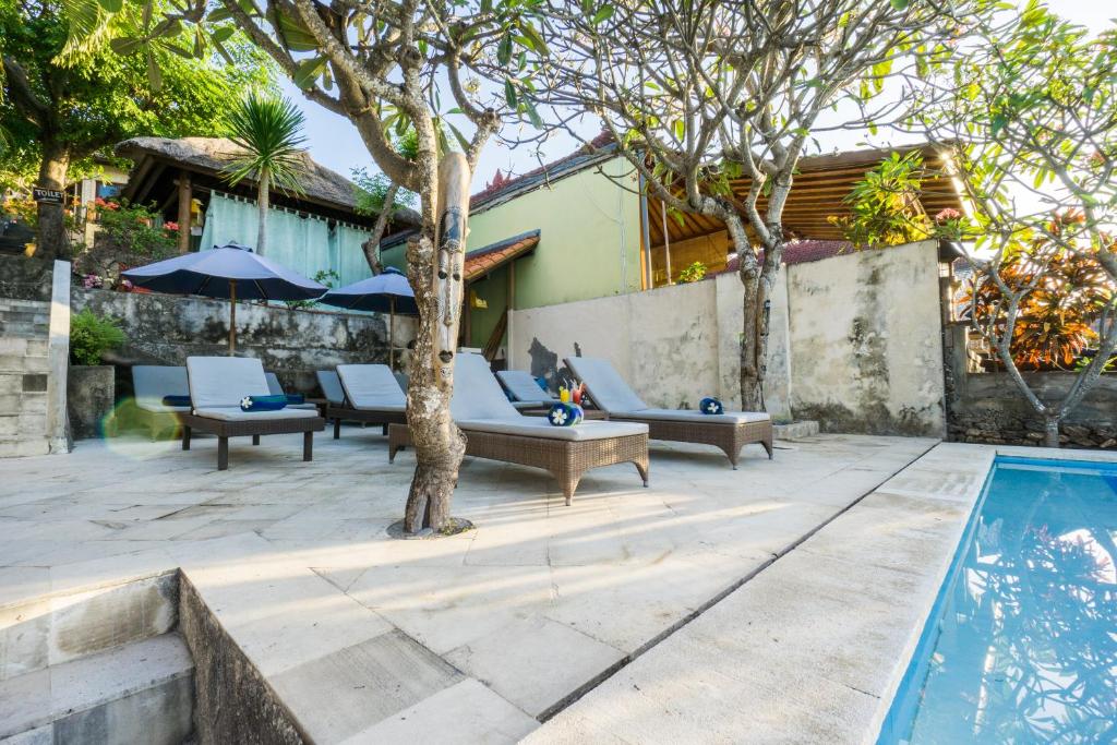 Ware Ware Surf Bungalow Lembongan photo