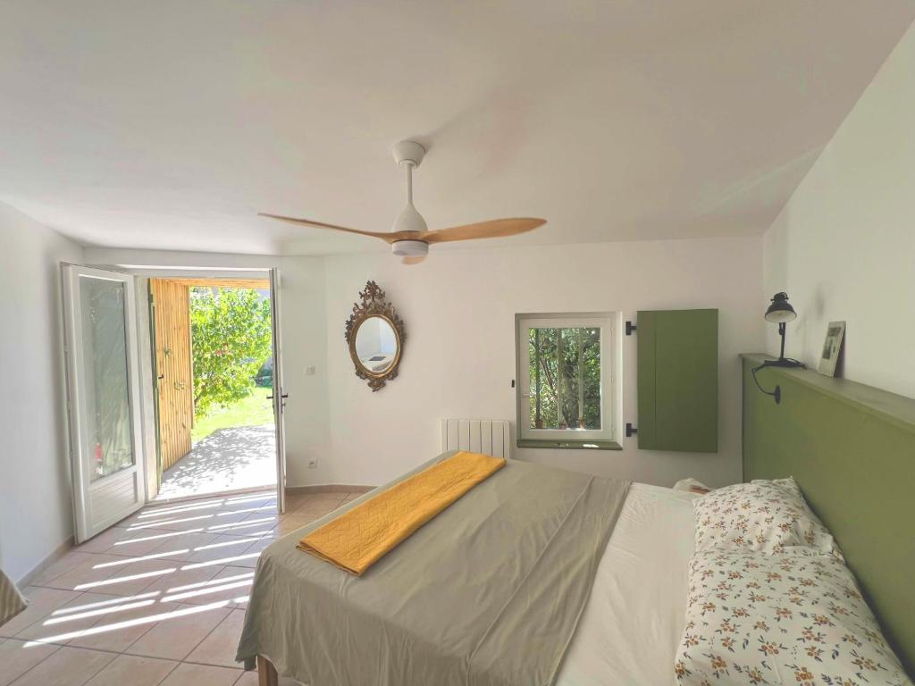 Maison en pierre rénovée avec jardin et piscine privative chauffée - 3