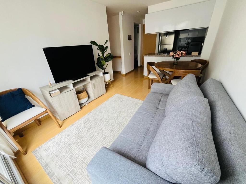 Apartamento amoblando 10 minutos del aeropuerto - 1