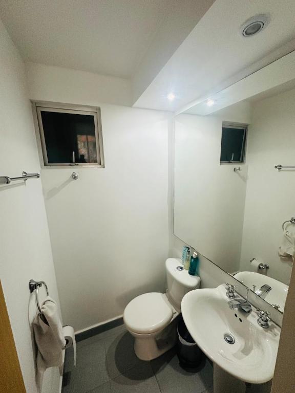 Apartamento amoblando 10 minutos del aeropuerto - 2