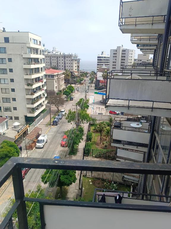 Departamento Poniente a pasos del casino y playas - 1
