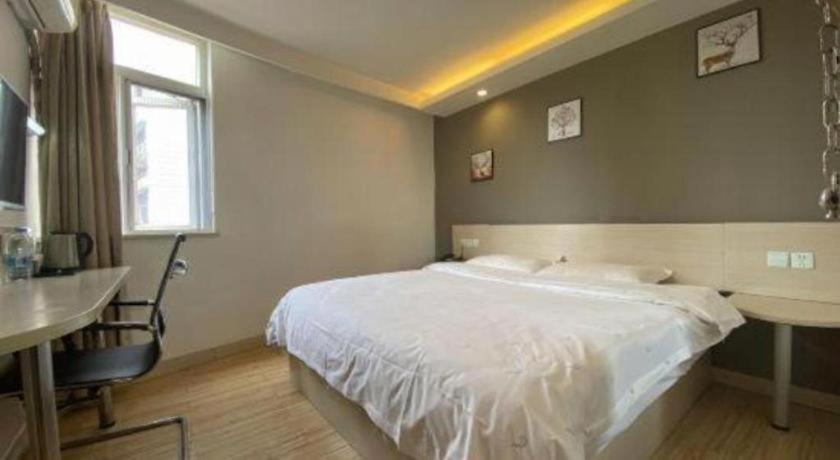 Fairyland Hotel Kunming East Railway Station