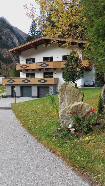 Haus Aloisia - Ferienwohnung mit Bergblick im Naturpark Zillertal - 2