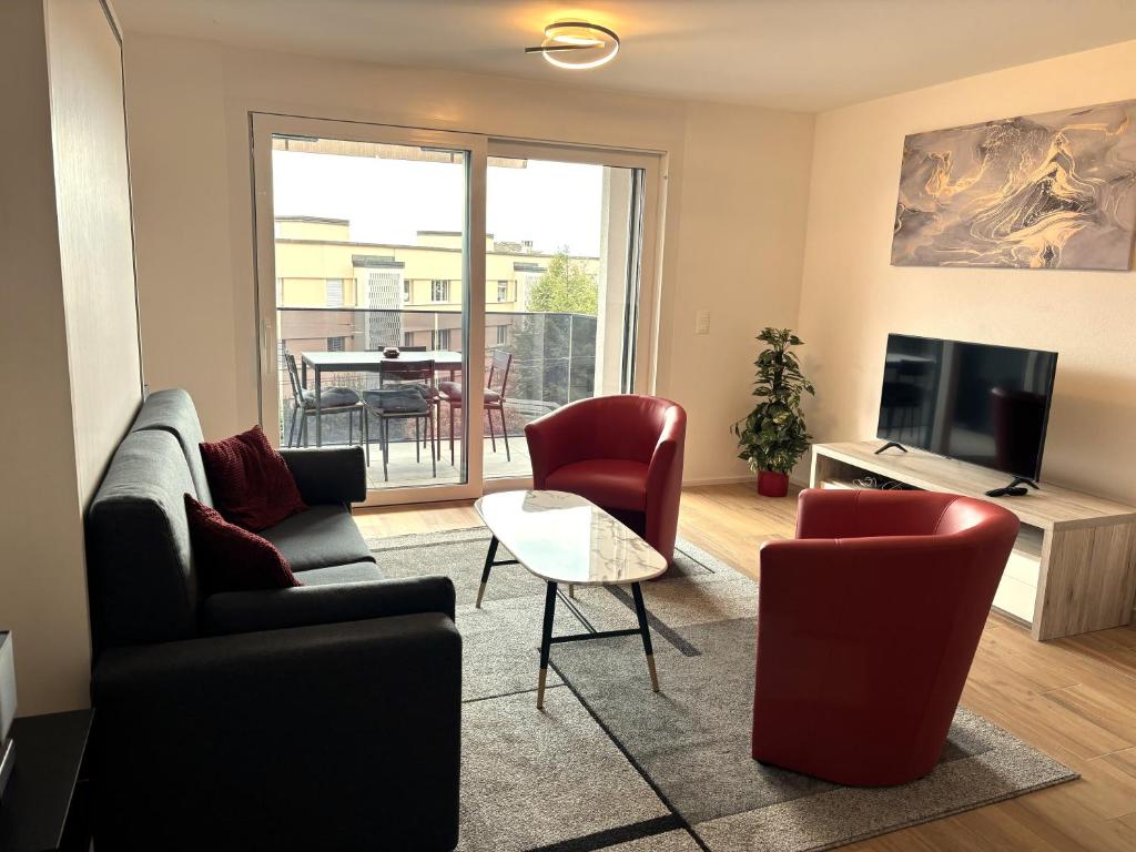 2 steps from Lake and Montreux Center - 2