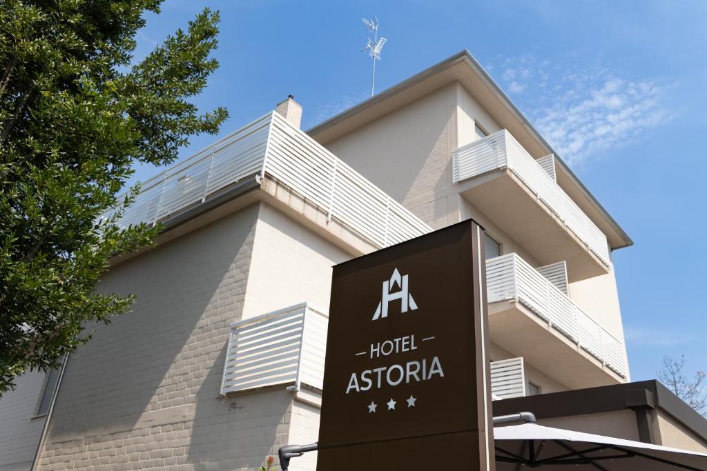Hotel Astoria - 4