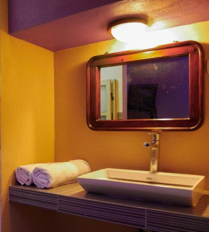 OYO Hotel Oasis - 2