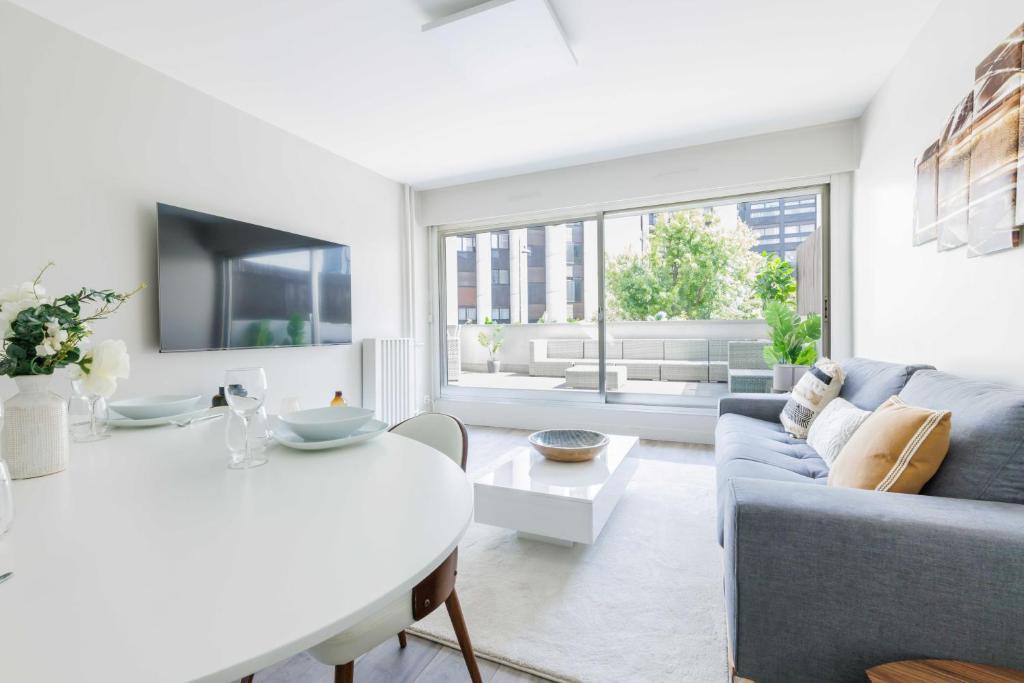 Superbe Appartement 1BDR - 2P Porte Maillot - 2