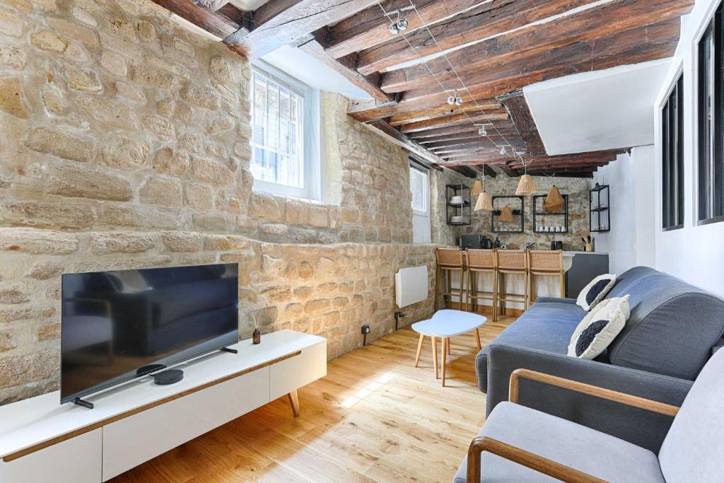 Parisian Atypic Apartment close to place Bastille - 1