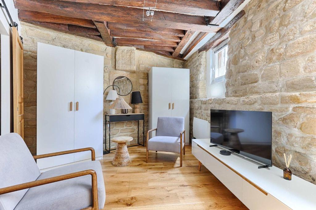 Parisian Atypic Apartment close to place Bastille - 5