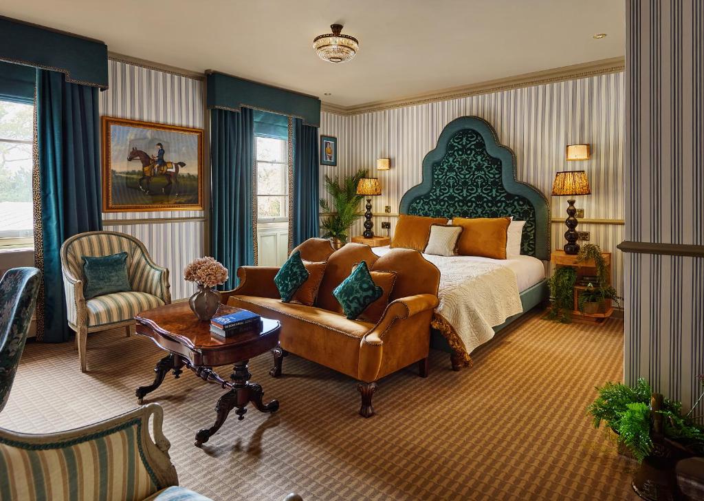 ブラウンズオーバー ホール ホテル (Brownsover Hall Hotel)