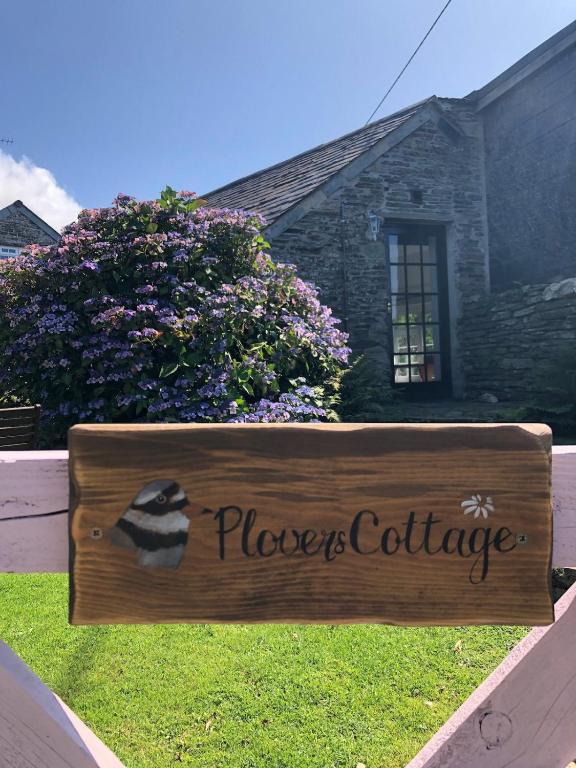 Plover Cottage at Trenale Court - dog-friendly cottage near Tintagel