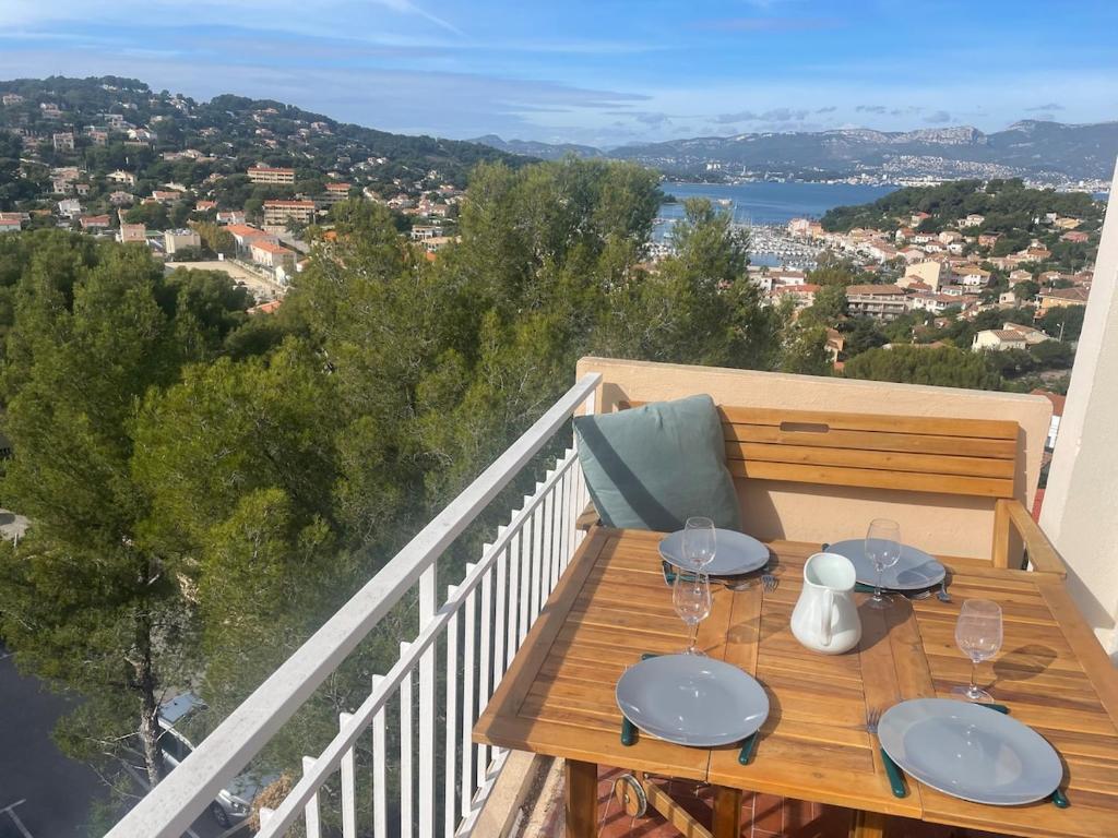 Vue mer incroyable, piscine, tennis et accès plage - 3 chambres - 1