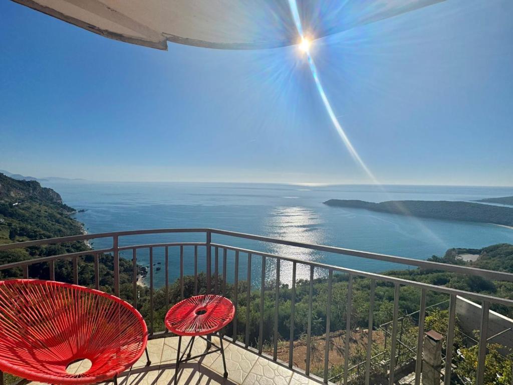 Calma Vista Apartments - 5