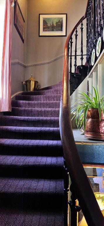 フロント・ロビー