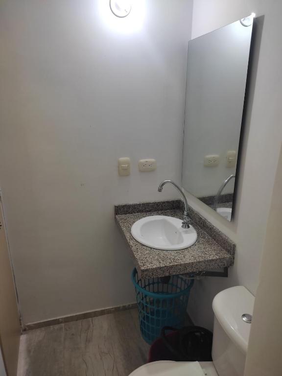 Apartment with a swimming pool and all the amenities - 3