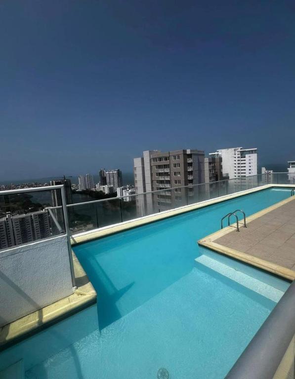 Apartamento amoblado, cómodo y cerca de lo mejor de la ciudad - 1