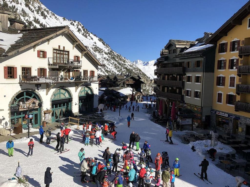 Arc1950 Prince des Cimes six bed, ski-in, ski-out, Saturday check-in-and-out - 1