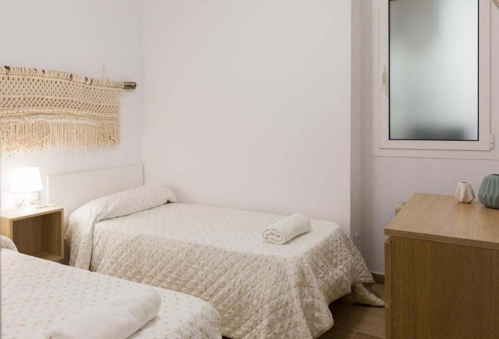 APARTAMENTO - WIFI FREE - PISCINA - 50 M PLAYA - 4