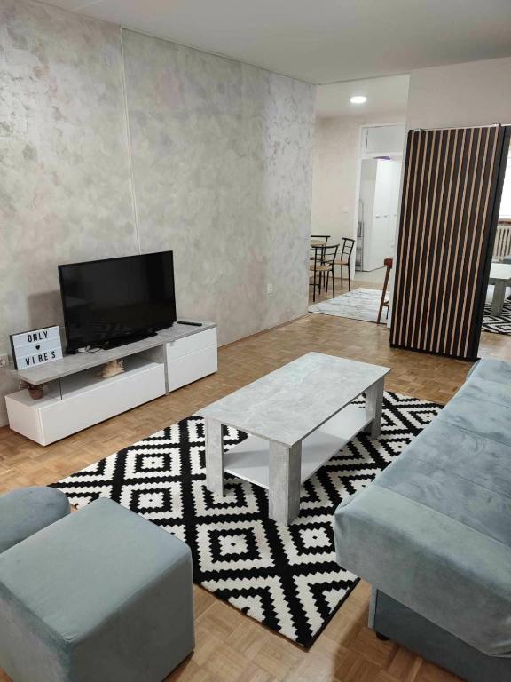 Premium City Centre Apartment - 2