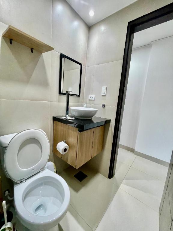 Studio con Piscina, CoWork, Terraza en Equipetrol - 2