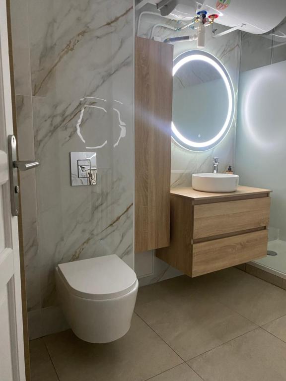 Chambre privée design, 8 min du Parc des Prince et de Roland Garros et à 4 min du métro 9 - 4
