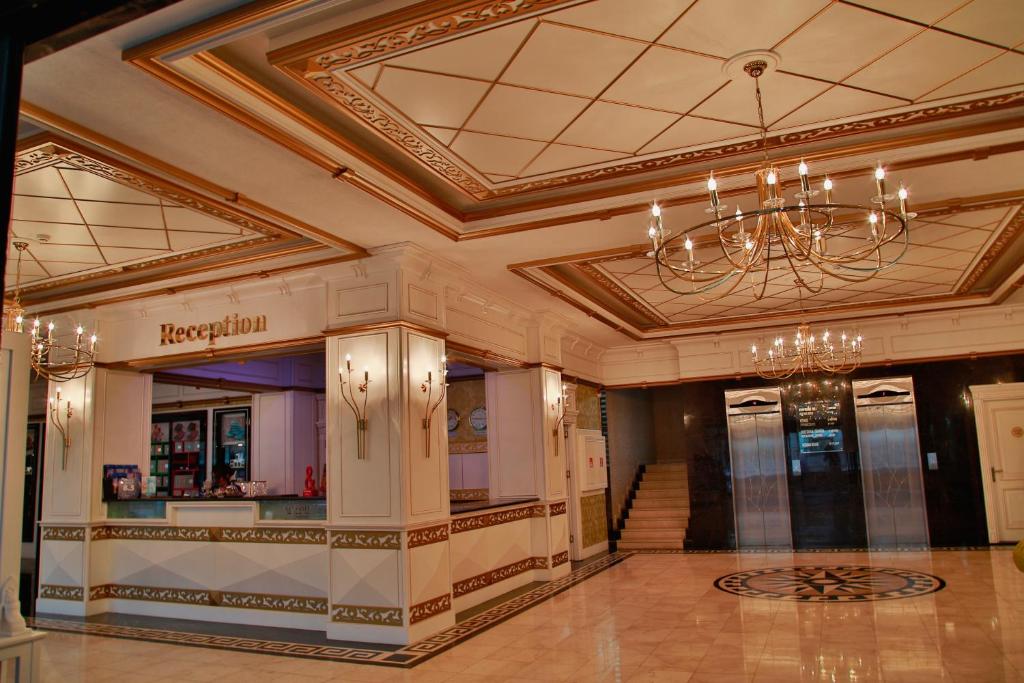 Divan Express Baku Hotel photo