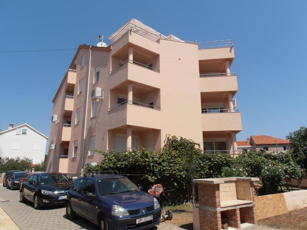 Apartments Aldomar — Hotel in Biograd na Moru