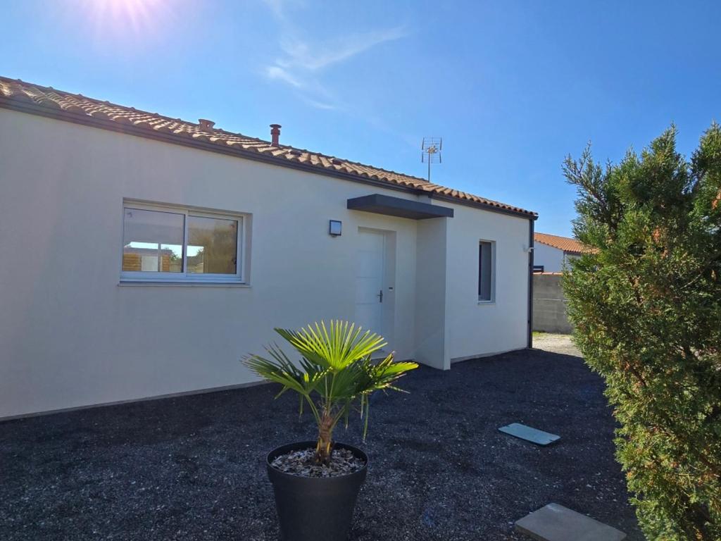 Maison calme 4 pers. à 3km de la mer avec jardin, clim, TV, vélos, BBQ et hamac - FR-1-777-20 - 1