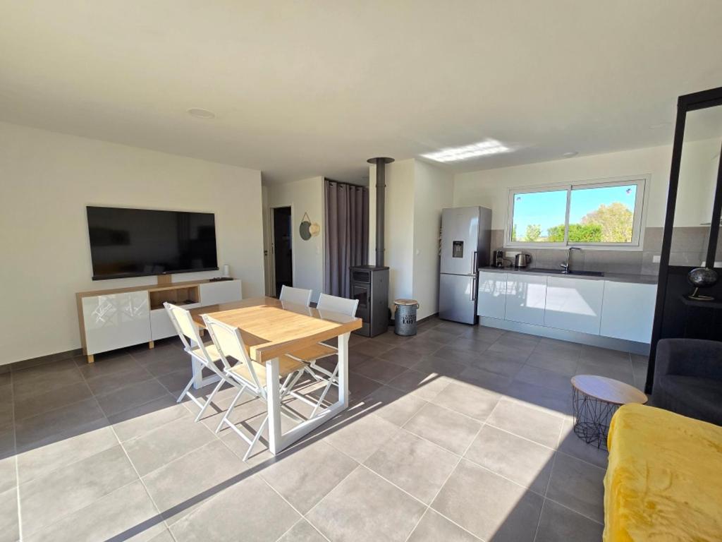 Maison calme 4 pers. à 3km de la mer avec jardin, clim, TV, vélos, BBQ et hamac - FR-1-777-20 - 3