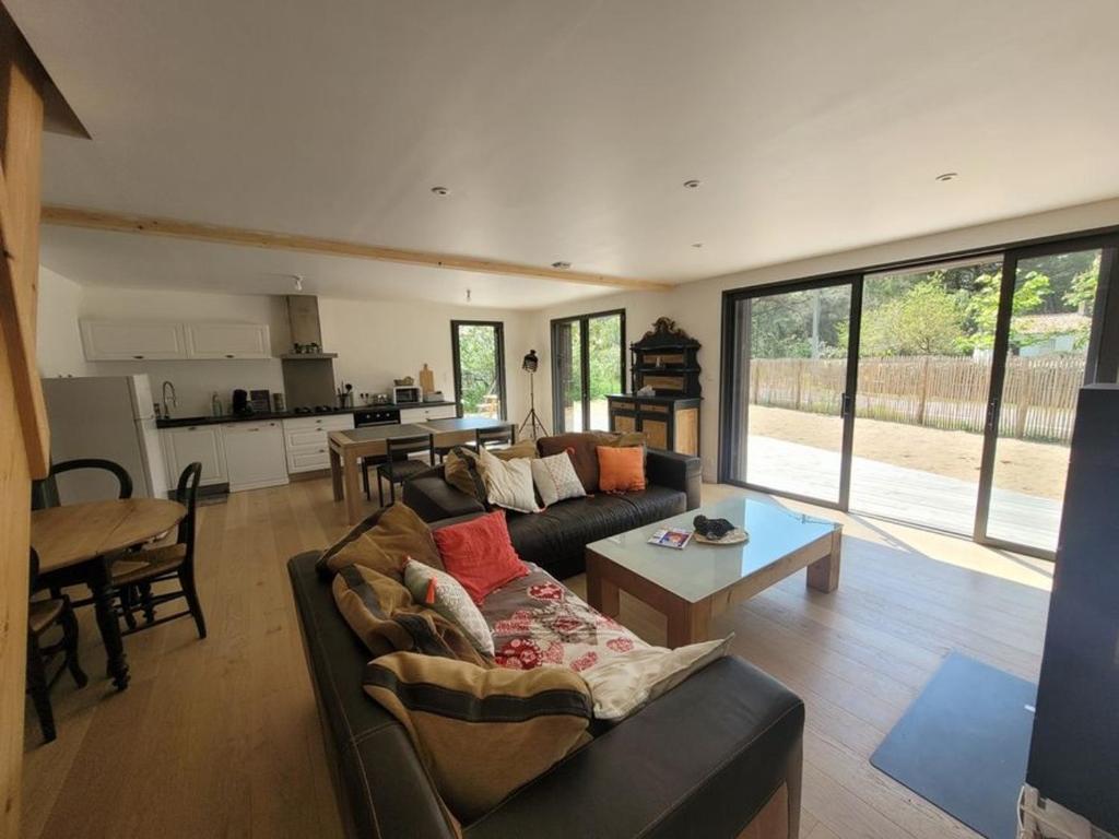 Maison Moderne en Bordure de Forêt, Idéale pour 8/10 Pers, à 2km de la Plage avec WiFi et Terrasse - FR-1-777-6 - 4
