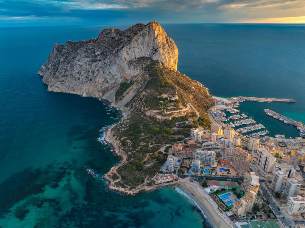 Sunrise Tower Calpe - great location - 5 minutes walk to the sea - 2